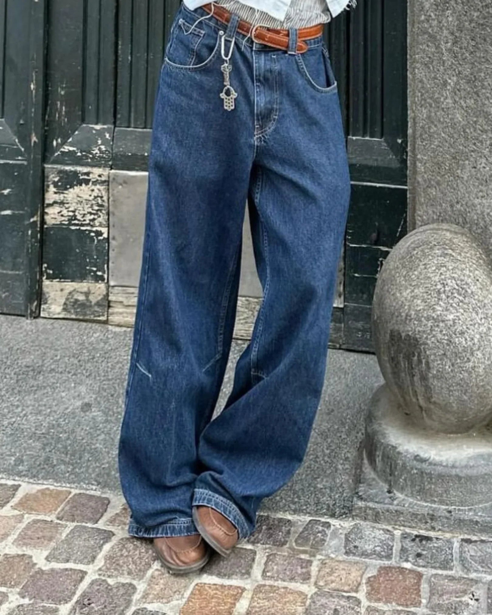 PANTS & SWEATPANTS